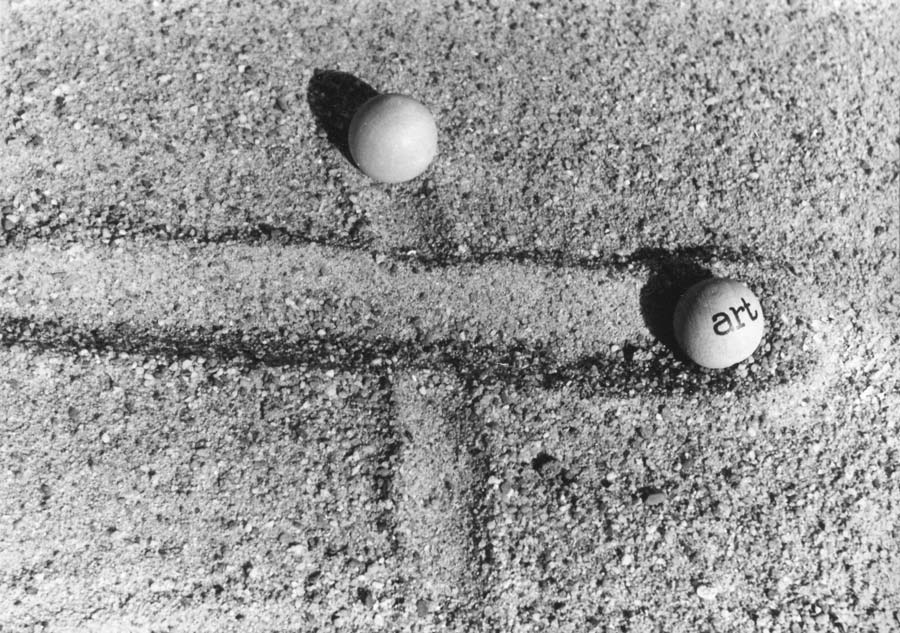 Geza Perneczky Art Balls Passing